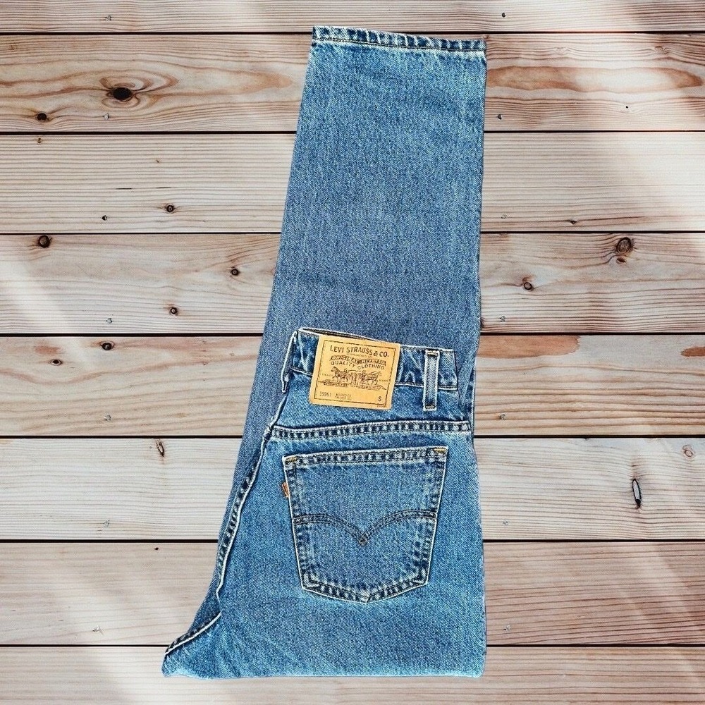 M1 Vintage Levi's relaxed tapered fit made USA orange tab 6 8 women's 15951